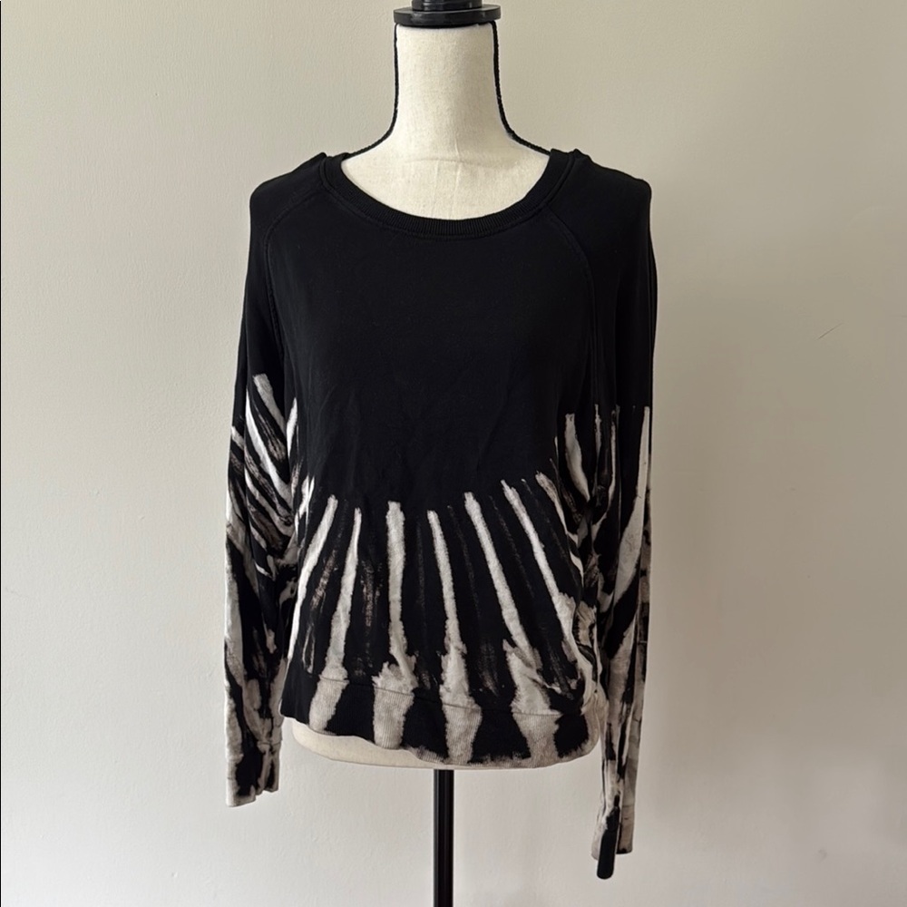 Vintage Havana Black and White Long Sleeve Boxy Tee